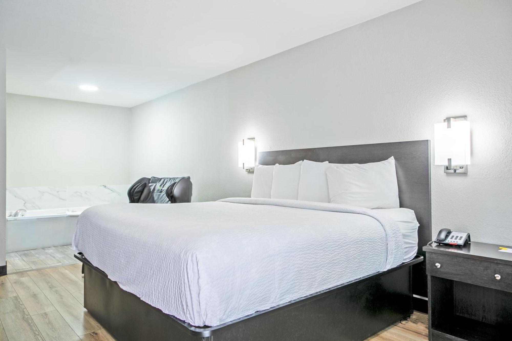 Days Inn By Wyndham Augusta Near Fort Gordon מראה חיצוני תמונה