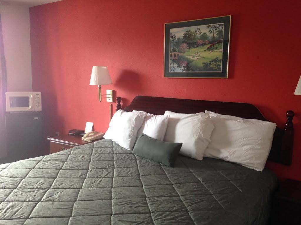 Days Inn By Wyndham Augusta Near Fort Gordon מראה חיצוני תמונה