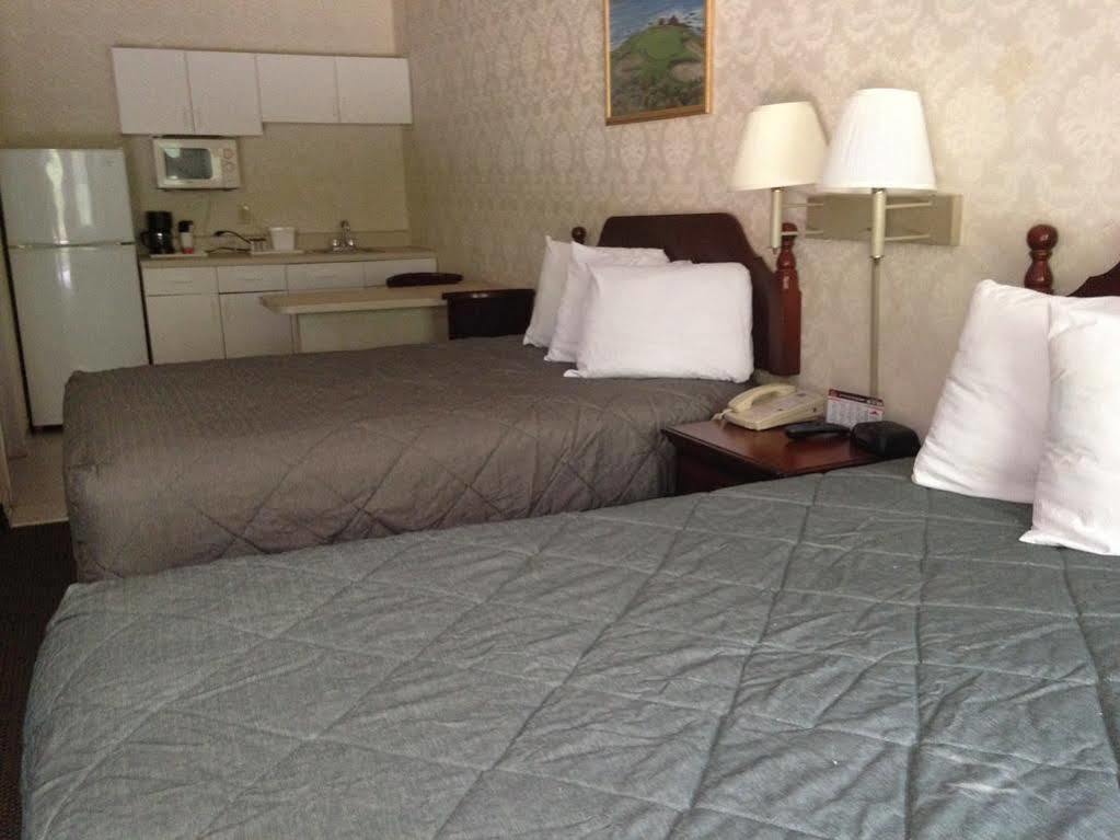 Days Inn By Wyndham Augusta Near Fort Gordon מראה חיצוני תמונה